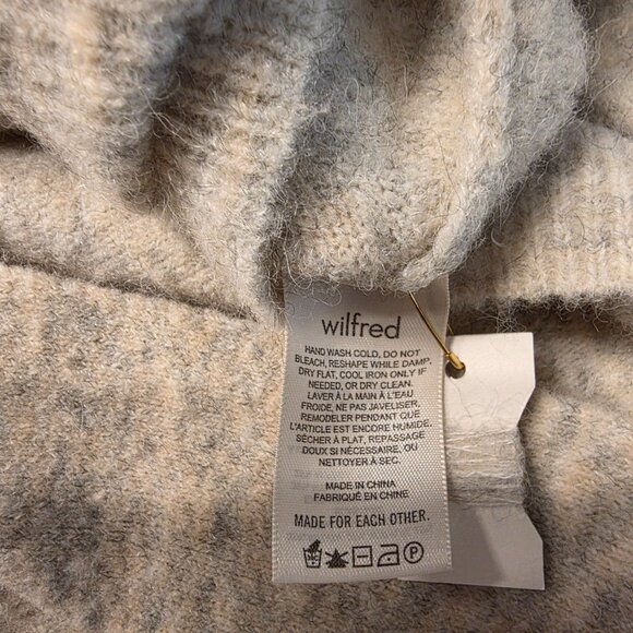 Sweater - Picture 5 of 6